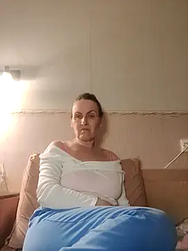 Evelina cute online show from 30, 4, 2026