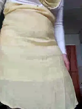 Evelina cute online show from 3, 5, 2026