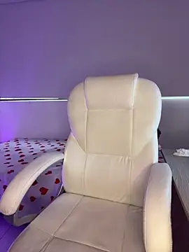 nyna 1 online show from 24, 9, 2025