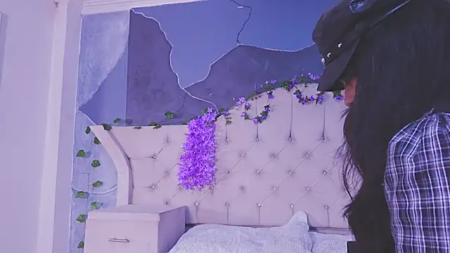 AmberGreyy  online show from 3, 7, 2026