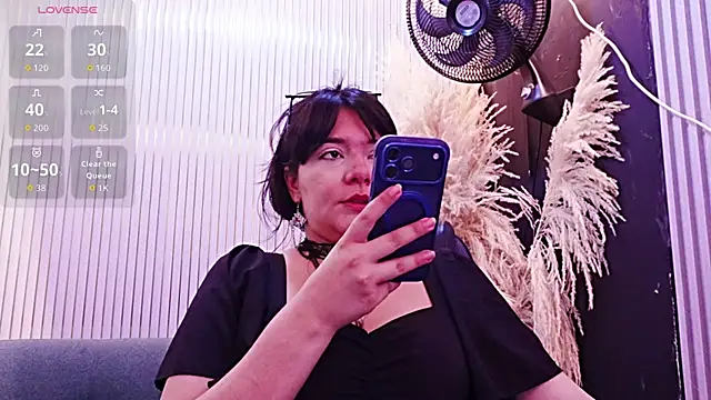 AmberGreyy  online show from 4, 7, 2026