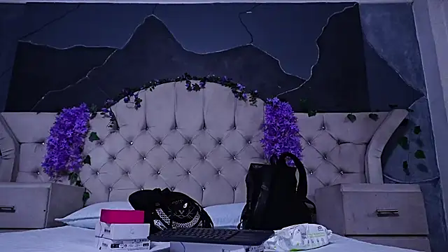 AmberGreyy  online show from 14, 7, 2026