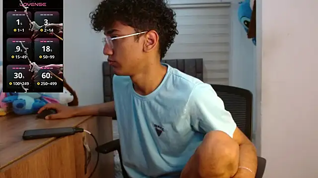 Snapshot of harrytwink18 chatting on 16, 9, 2025 harrytwink18 online show from 16, 9, 2025