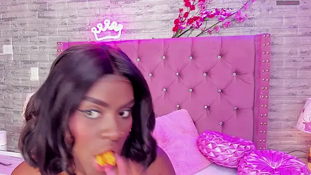 IsabellaBromsS online show from 28, 2, 2025