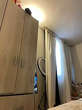 Snapshot of HelennaMoon_ chatting on 20, 12, 2024 HelennaMoon online show from 20, 12, 2024