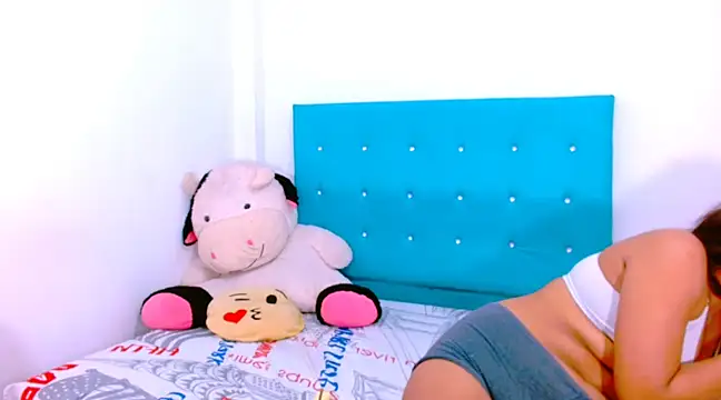 Snapshot of ladypussy69 chatting on 4, 12, 2024 ladypussy69 online show from 4, 12, 2024