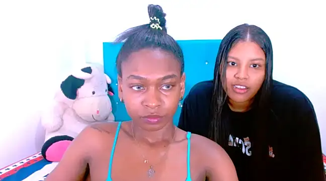 Snapshot of ladypussy69 chatting on 28, 12, 2024 ladypussy69 online show from 28, 12, 2024