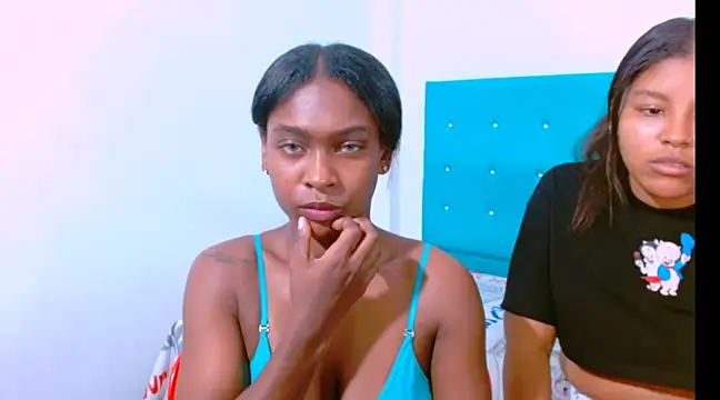 Snapshot of ladypussy69 chatting on 27, 1, 2025 ladypussy69 online show from 27, 1, 2025