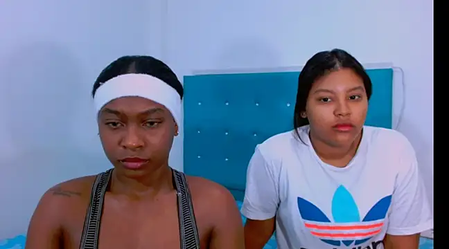 Snapshot of ladypussy69 chatting on 20, 2, 2025 ladypussy69 online show from 20, 2, 2025