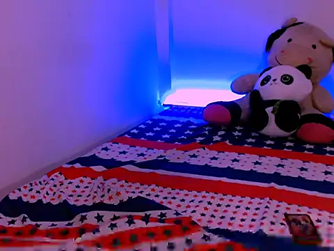 Snapshot of ladypussy69 chatting on 21, 11, 2025 ladypussy69 online show from 21, 11, 2025