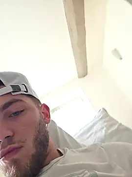 Snapshot of incr18 chatting on 9, 2, 2026 incr18 online show from 9, 2, 2026