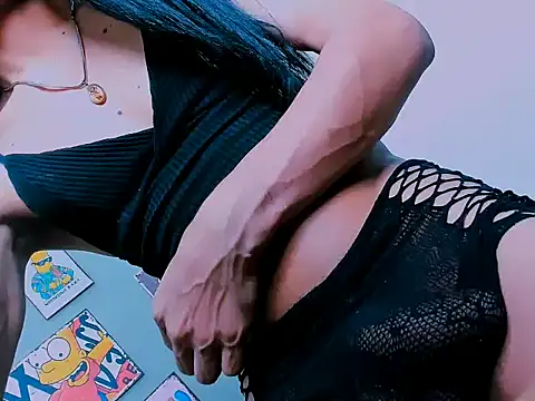 nathasha-hotts online show from 11, 5, 2026