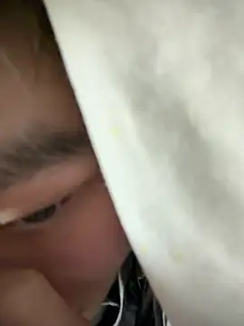 Snapshot of GagedBanknote chatting on 7, 4, 2026 GagedBanknote online show from 7, 4, 2026