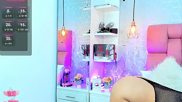 Snapshot of Zoebraham chatting on 7, 2, 2025 Zoebraham online show from 7, 2, 2025