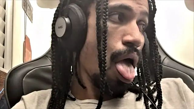 hotcamboy420 online show from 22, 2, 2025