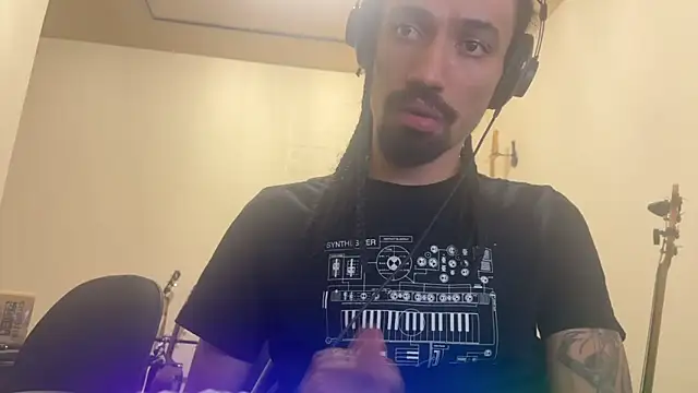 hotcamboy420 online show from 27, 10, 2025