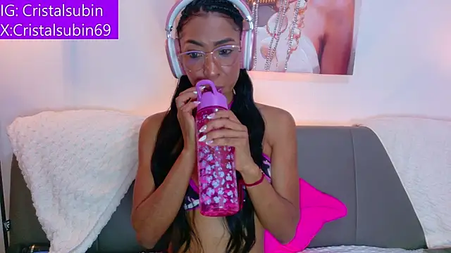 Snapshot of cristal_subin69 chatting on 14, 6, 2026 cristal subin69 online show from 14, 6, 2026