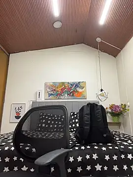 karlamorris  online show from 2, 5, 2026