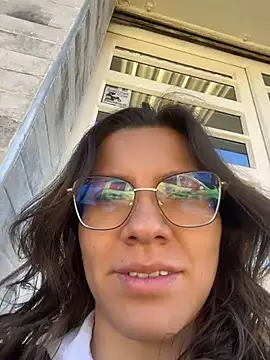 karlamorris  online show from 9, 5, 2026