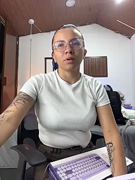 karlamorris  online show from 12, 6, 2026