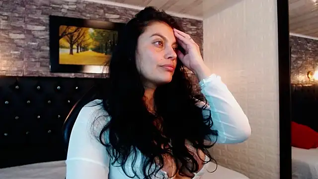 Snapshot of Lust_Mom41 chatting on 7, 12, 2024 Lust Mom41 online show from 7, 12, 2024