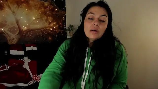 Snapshot of Lust_Mom41 chatting on 21, 12, 2024 Lust Mom41 online show from 21, 12, 2024