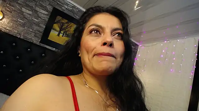 Snapshot of Lust_Mom41 chatting on 27, 12, 2024 Lust Mom41 online show from 27, 12, 2024