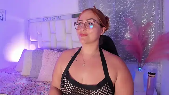 LeahxBarker online show from 18, 6, 2026