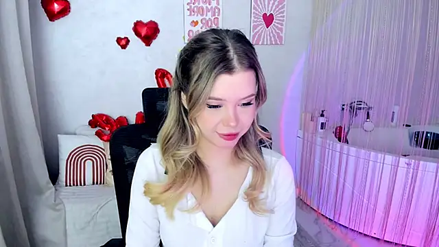 FollowLovee online show from 14, 2, 2026