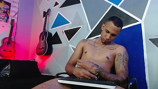 Snapshot of MagnusFrost chatting on 21, 9, 2025 MagnusFrost online show from 21, 9, 2025