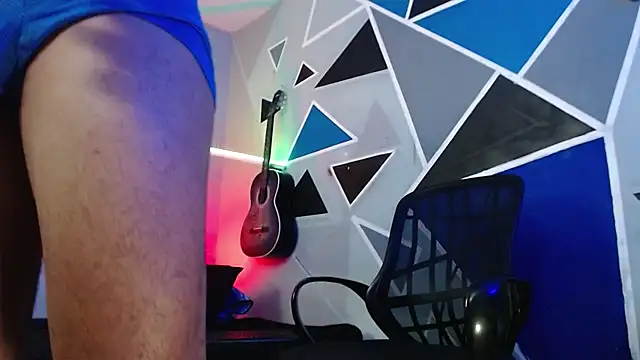 Snapshot of MagnusFrost chatting on 14, 11, 2025 MagnusFrost online show from 14, 11, 2025