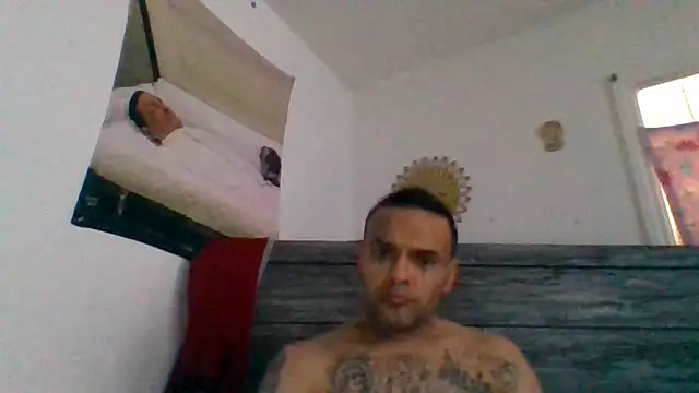 Snapshot of Houstonslong1 chatting on 28, 1, 2025 Houstonslong1 online show from 28, 1, 2025