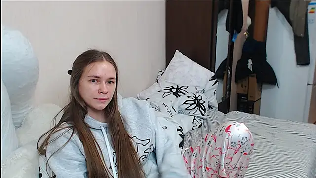 Snapshot of leila_bambi_ chatting on 26, 12, 2024 leila bambi  online show from 26, 12, 2024