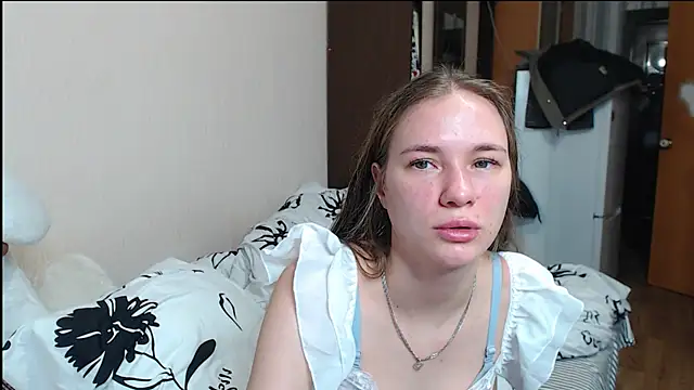 Snapshot of leila_bambi_ chatting on 26, 12, 2024 leila bambi  online show from 26, 12, 2024