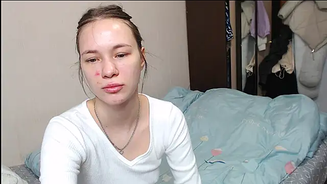 Snapshot of leila_bambi_ chatting on 6, 2, 2025 leila bambi  online show from 6, 2, 2025