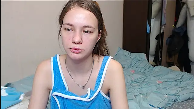 Snapshot of leila_bambi_ chatting on 18, 2, 2025 leila bambi  online show from 18, 2, 2025