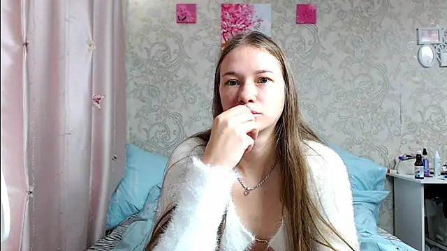 Snapshot of leila_bambi_ chatting on 12, 9, 2025 leila bambi  online show from 12, 9, 2025