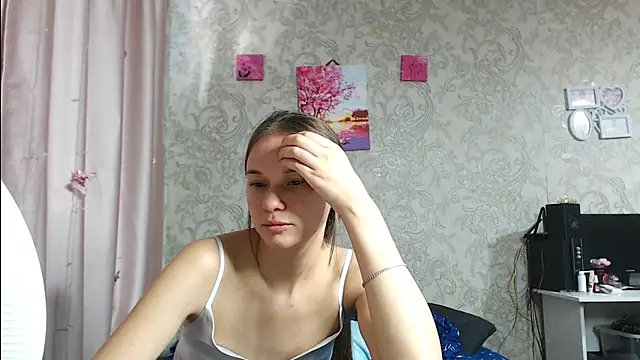 Snapshot of leila_bambi_ chatting on 3, 11, 2025 leila bambi  online show from 3, 11, 2025