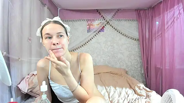 leila bambi  online show from 21, 2, 2026