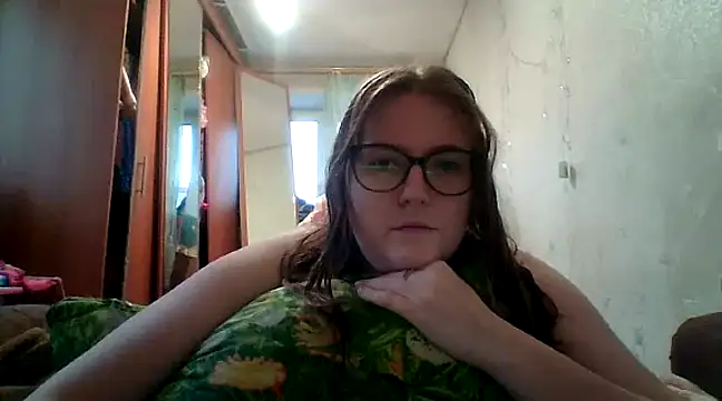 Snapshot of DesireMelissa chatting on 19, 2, 2025 DesireMelissa online show from 19, 2, 2025