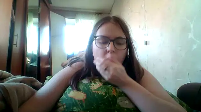 Snapshot of DesireMelissa chatting on 24, 2, 2025 DesireMelissa online show from 24, 2, 2025