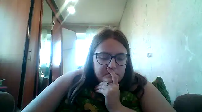 Snapshot of DesireMelissa chatting on 27, 2, 2025 DesireMelissa online show from 27, 2, 2025