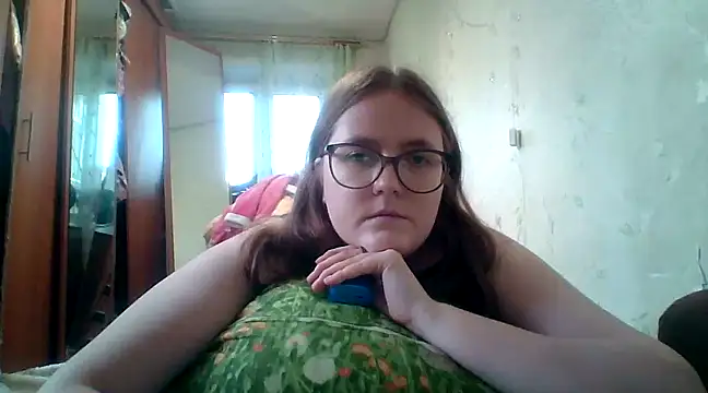 Snapshot of DesireMelissa chatting on 28, 2, 2025 DesireMelissa online show from 28, 2, 2025