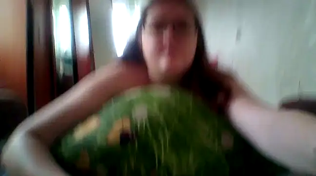 Snapshot of DesireMelissa chatting on 3, 3, 2025 DesireMelissa online show from 3, 3, 2025