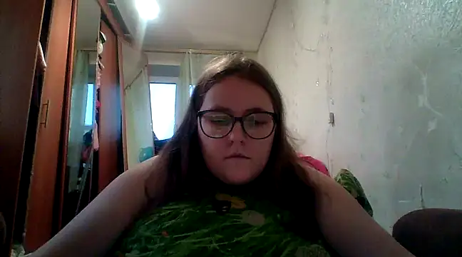 Snapshot of DesireMelissa chatting on 3, 3, 2025 DesireMelissa online show from 3, 3, 2025