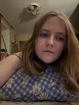 Snapshot of DesireMelissa chatting on 3, 3, 2025 DesireMelissa online show from 3, 3, 2025