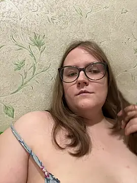 Snapshot of DesireMelissa chatting on 4, 3, 2025 DesireMelissa online show from 4, 3, 2025