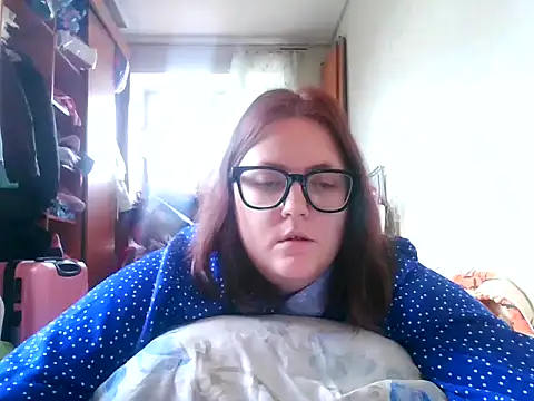 Snapshot of DesireMelissa chatting on 28, 10, 2025 DesireMelissa online show from 28, 10, 2025