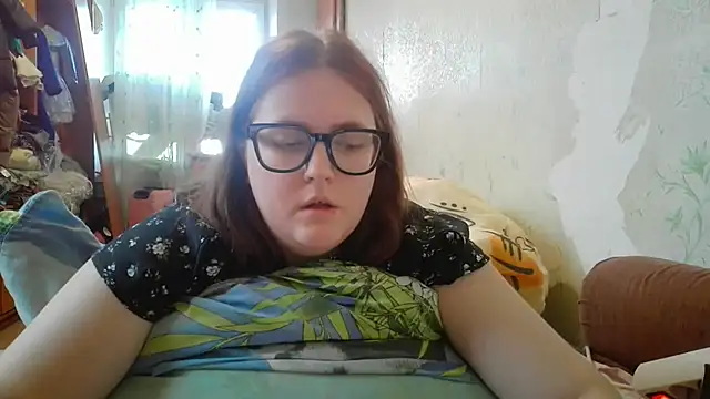 Snapshot of DesireMelissa chatting on 14, 12, 2025 DesireMelissa online show from 14, 12, 2025