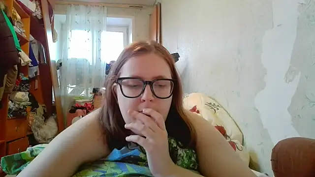 Snapshot of DesireMelissa chatting on 15, 12, 2025 DesireMelissa online show from 15, 12, 2025